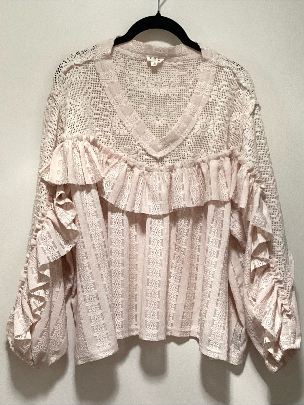 POL Lace Ruffle V-Neck Blouse in Cream